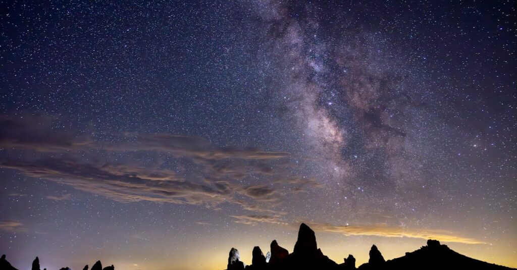 découvrez l'univers fascinant d'un espace caché où mystère et exploration se rencontrent. plongez dans un monde inexploré, rempli de secrets à révéler et d'aventures à vivre.