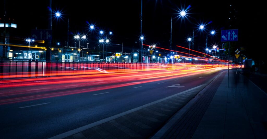 découvrez l'univers fascinant de la vitesse : des voitures de sport aux activités extrêmes, explorez comment la rapidité influence notre quotidien et les innovations technologiques liées à cette quête d'accélération.