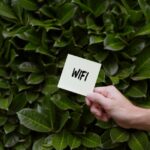 Comment résoudre le mystère de votre Mac qui refuse de se connecter au WiFi ? découvrez tout ce qu'il faut savoir sur le wi-fi : définition, fonctionnement, avantages et conseils pour améliorer votre connexion sans fil. restez connecté avec le meilleur du wi-fi !
