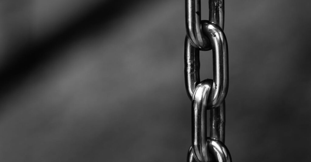 découvrez comment renforcer la sécurité de votre espace numérique avec des conseils pratiques et des solutions avancées pour protéger vos données et votre vie privée. explorez les dernières tendances en matière de cybersécurité et apprenez à lutter contre les menaces en ligne.