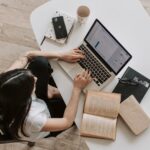 Pourquoi votre MacBook refuse-t-il de se recharger ? découvrez les solutions pour résoudre le problème de votre macbook qui ne charge pas. suivez nos conseils pratiques pour diagnostiquer et réparer efficacement votre appareil, afin de retrouver une utilisation optimale.