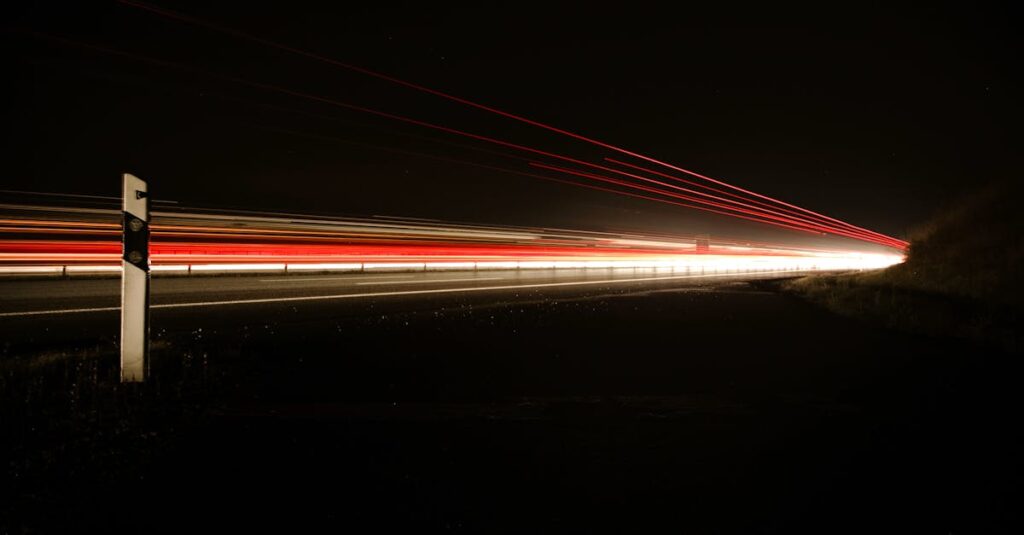 découvrez l'univers fascinant de la vitesse : ses enjeux, applications et impacts dans notre quotidien. explorez comment la rapidité influence le sport, la technologie et les déplacements, et apprenez à maîtriser la vitesse pour optimiser votre performance.