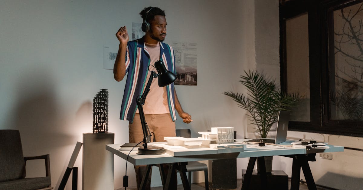 découvrez le monde du bluetooth : une technologie sans fil innovante qui permet de connecter vos appareils facilement et rapidement. profitez d'une expérience sans limites avec des accessoires audio, des objets connectés et bien plus encore grâce à cette norme de communication moderne.