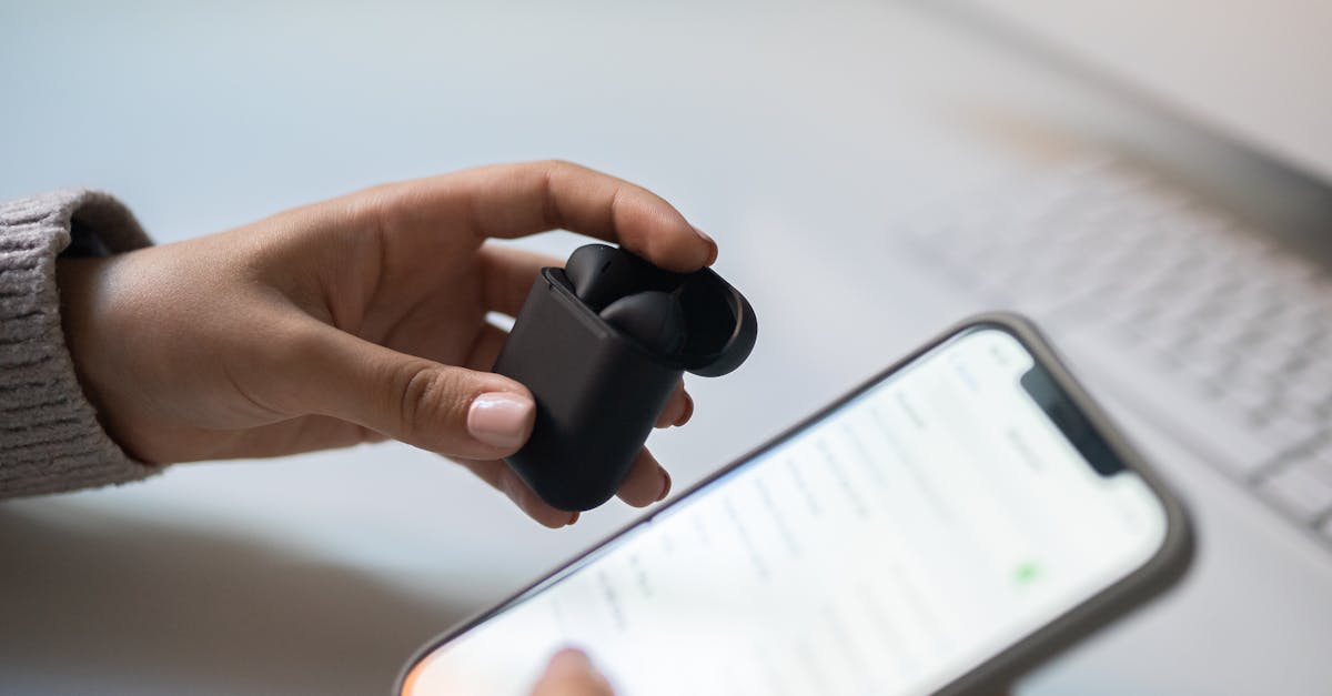 découvrez tout ce qu'il faut savoir sur le bluetooth : fonctionnement, avantages, applications et conseils pour une connexion sans fil optimisée. restez connecté facilement et efficacement avec cette technologie incontournable.