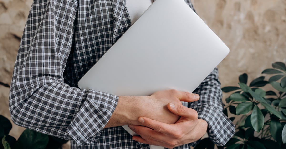 découvrez nos services de maintenance informatique pour assurer le bon fonctionnement de vos équipements. profitez d'une expertise professionnelle pour prévenir les pannes et optimiser les performances de votre matériel, que ce soit pour un usage personnel ou professionnel.