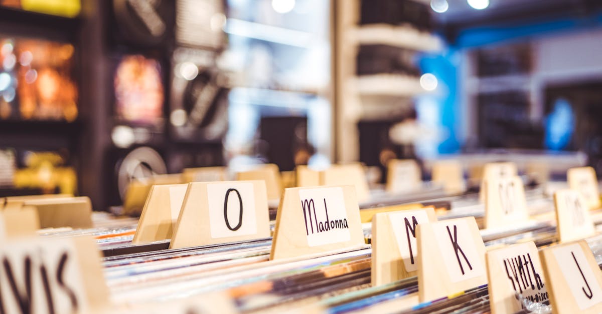découvrez tout ce que vous devez savoir sur les fichiers dmg : qu'est-ce que c'est, comment les ouvrir sur mac, et leurs utilisations. apprenez à gérer ces fichiers d'image disque pour une expérience utilisateur optimale.