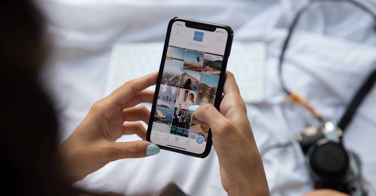 découvrez l'univers fascinant des influenceurs, ces personnalités qui façonnent les tendances sur les réseaux sociaux. apprenez comment ils impactent les marques, leur public et la culture contemporaine grâce à leur créativité et leur authenticité.