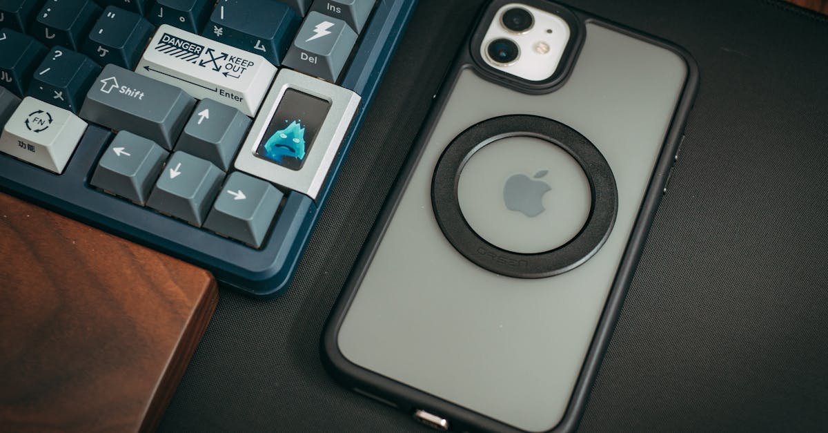 découvrez l'univers des raccourcis clavier pour améliorer votre productivité. apprenez à maîtriser les combinaisons de touches essentielles pour naviguer rapidement dans vos applications et optimiser votre workflow.