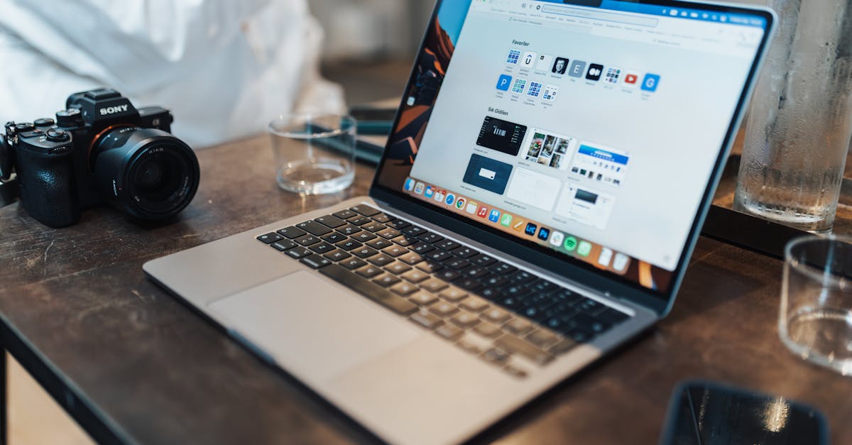 découvrez des solutions efficaces pour résoudre les problèmes de caméra sur votre mac. apprenez à diagnostiquer les pannes courantes et à restaurer les fonctionnalités de votre appareil photo intégré avec nos conseils pratiques.