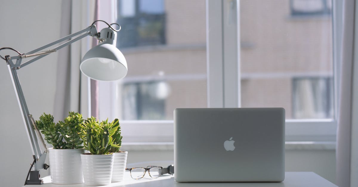 optimisez les performances de votre mac grâce à nos conseils pratiques et astuces efficaces. améliorez la vitesse, la réactivité et la durée de vie de votre système avec des techniques simples et faciles à mettre en œuvre.