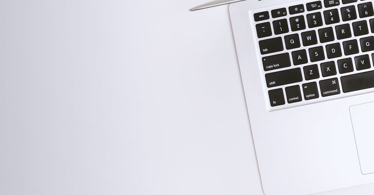 découvrez l'univers des mac, des ordinateurs élégants et performants d'apple. profitez d'une interface intuitive, d'une intégration parfaite avec vos appareils et d'une large gamme d'applications pour stimuler votre créativité et votre productivité.