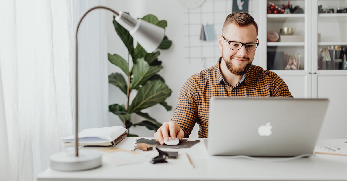 découvrez des solutions pratiques pour résoudre le problème de votre macbook qui ne s'allume pas. explorez des conseils de dépannage, des vérifications matérielles et des astuces pour redémarrer votre appareil efficacement.