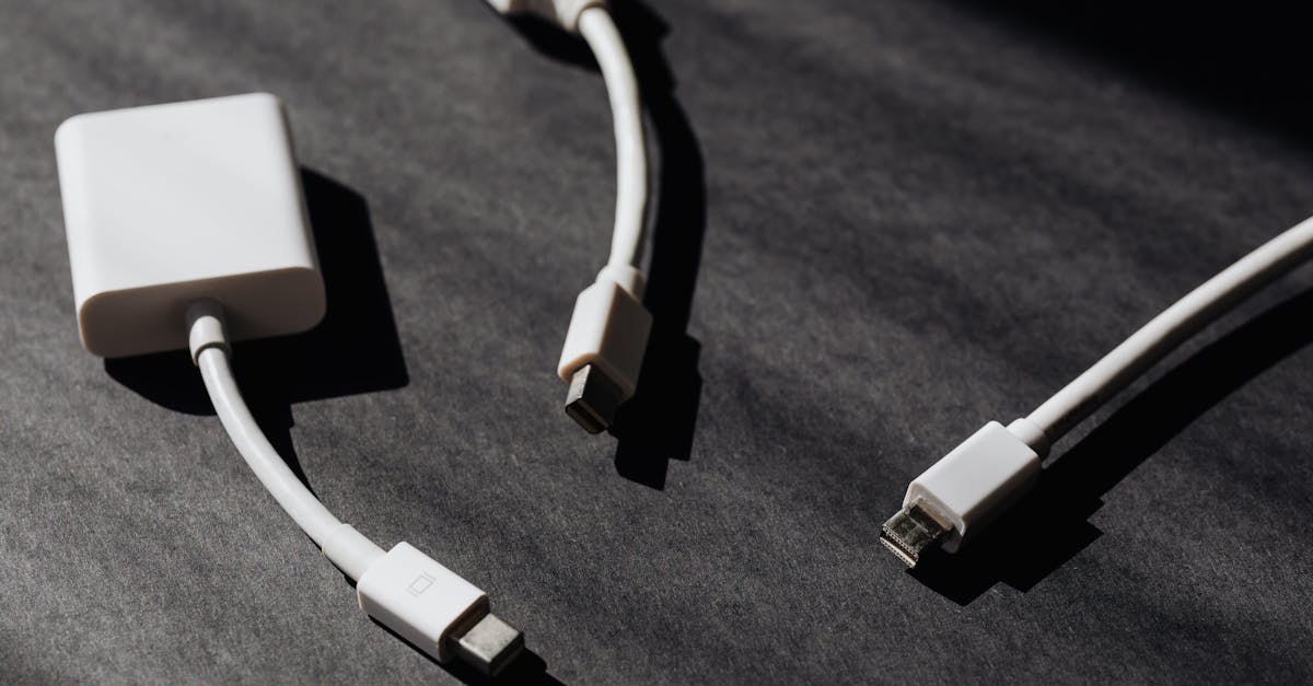 découvrez tout sur les usb : types, utilisations, et innovations technologiques. apprenez comment ces connecteurs facilitent le transfert de données et la recharge de vos appareils au quotidien.