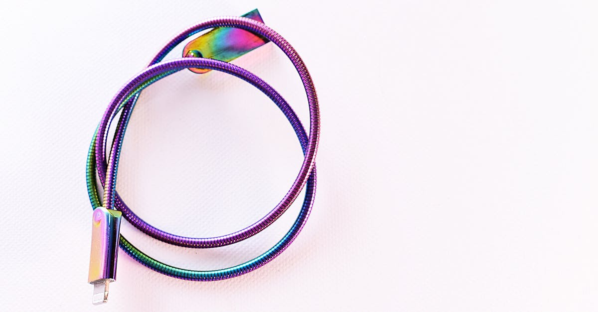 découvrez tout ce que vous devez savoir sur les connexions usb : types, fonctionnalités, conseils d'utilisation et innovations technologiques. optimisez vos appareils avec des informations essentielles sur les ports usb et leurs accessoires.