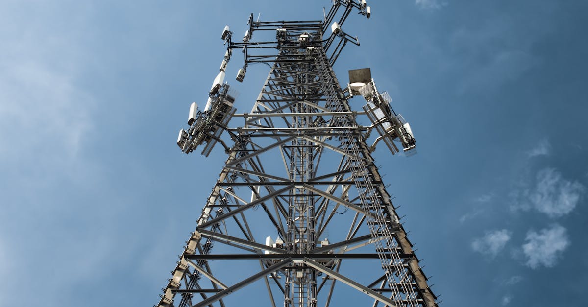 découvrez tout ce que vous devez savoir sur le wi-fi : son fonctionnement, les différentes normes, des conseils pour améliorer votre connexion et choisir le meilleur équipement pour une navigation fluide et rapide.