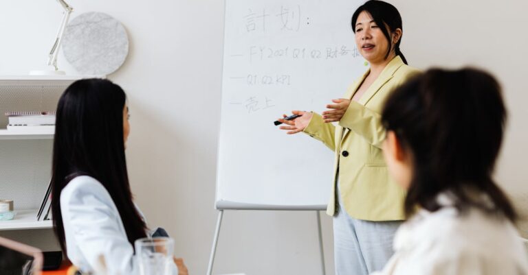découvrez l'importance des kpis (indicateurs clés de performance) dans la gestion de votre entreprise. apprenez à les définir, les mesurer et les utiliser pour optimiser vos performances et atteindre vos objectifs stratégiques.