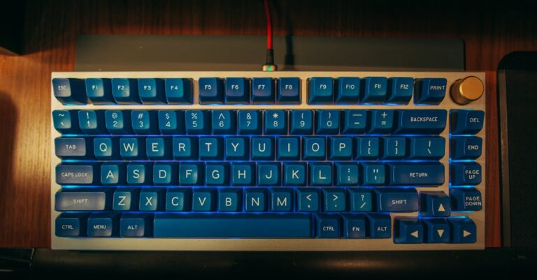 découvrez comment utiliser la fonction keys en javascript pour extraire les clés d'un objet. apprenez les différentes applications de cette méthode et optimisez votre code pour une meilleure efficacité.
