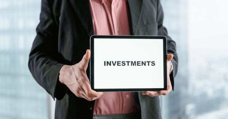 découvrez des stratégies efficaces de gestion financière pour optimiser vos ressources, planifier votre avenir et garantir la croissance de votre patrimoine personnel ou professionnel. apprenez à maîtriser vos finances avec des conseils pratiques et des outils adaptés.
