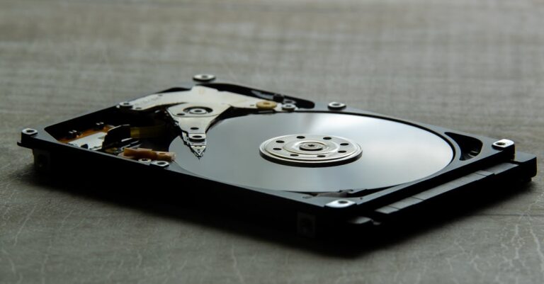 découvrez nos services de récupération de données fiables et efficaces. nos experts interviennent rapidement pour sauver vos fichiers perdus, que ce soit sur des disques durs, des clés usb ou des serveurs. faites confiance à notre savoir-faire pour retrouver vos précieuses informations.