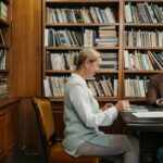 Qu'est-ce que les piles sur Mac et comment les utiliser pour organiser votre bureau ? découvrez les stacks : une approche essentielle en développement logiciel, alliant performance et organisation. apprenez comment optimiser vos projets grâce à ces structures de données polyvalentes, idéales pour gérer efficacement vos informations.