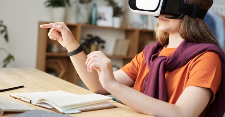 découvrez le monde fascinant de la réalité augmentée, où le virtuel rencontre le réel. explorez des applications innovantes, des technologies de pointe et les possibilités infinies offertes par cette révolution numérique.