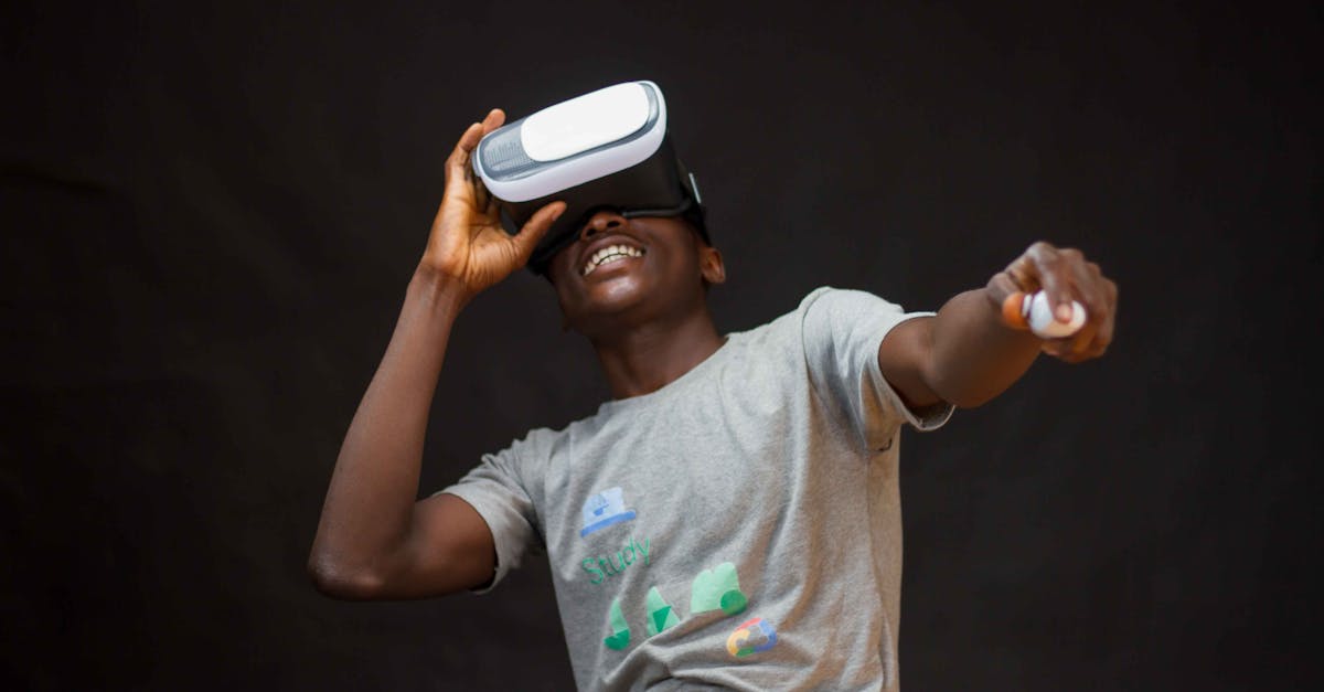 découvrez l'univers fascinant de la réalité augmentée, une technologie révolutionnaire qui fusionne le monde virtuel avec notre environnement quotidien. explorez ses applications diverses, des jeux interactifs aux outils éducatifs, et laissez-vous envoûter par les possibilités infinies qu'elle offre pour améliorer notre expérience du réel.