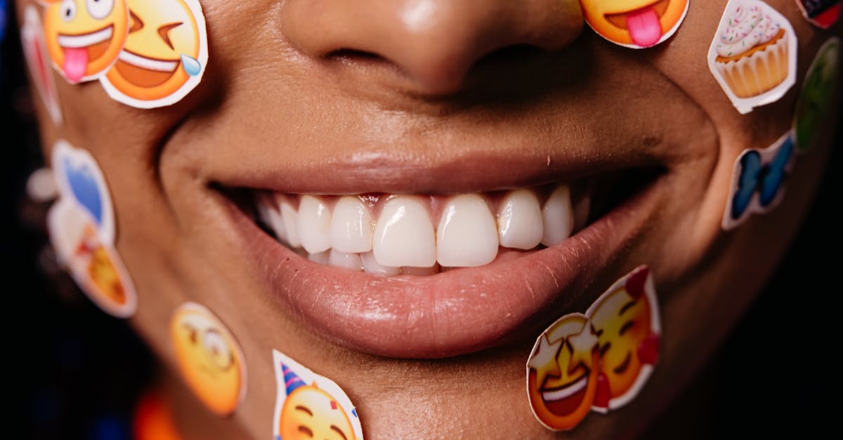 découvrez l'univers des emojis : des petits symboles expressifs qui facilitent la communication et ajoutent une touche d'émotion à vos messages. explorez leur histoire, leur utilisation et les tendances actuelles des emojis!