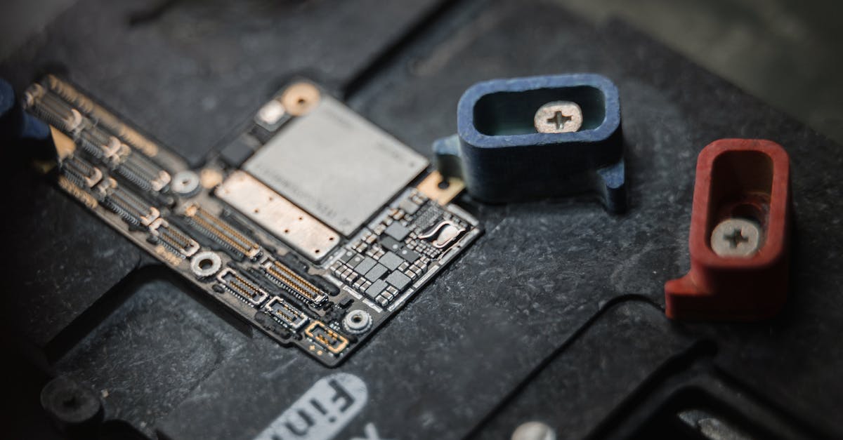 découvrez tout ce que vous devez savoir sur les firmwares : définition, importance et mise à jour. apprenez comment un firmware optimise le fonctionnement de vos appareils électroniques et assure leur performance.