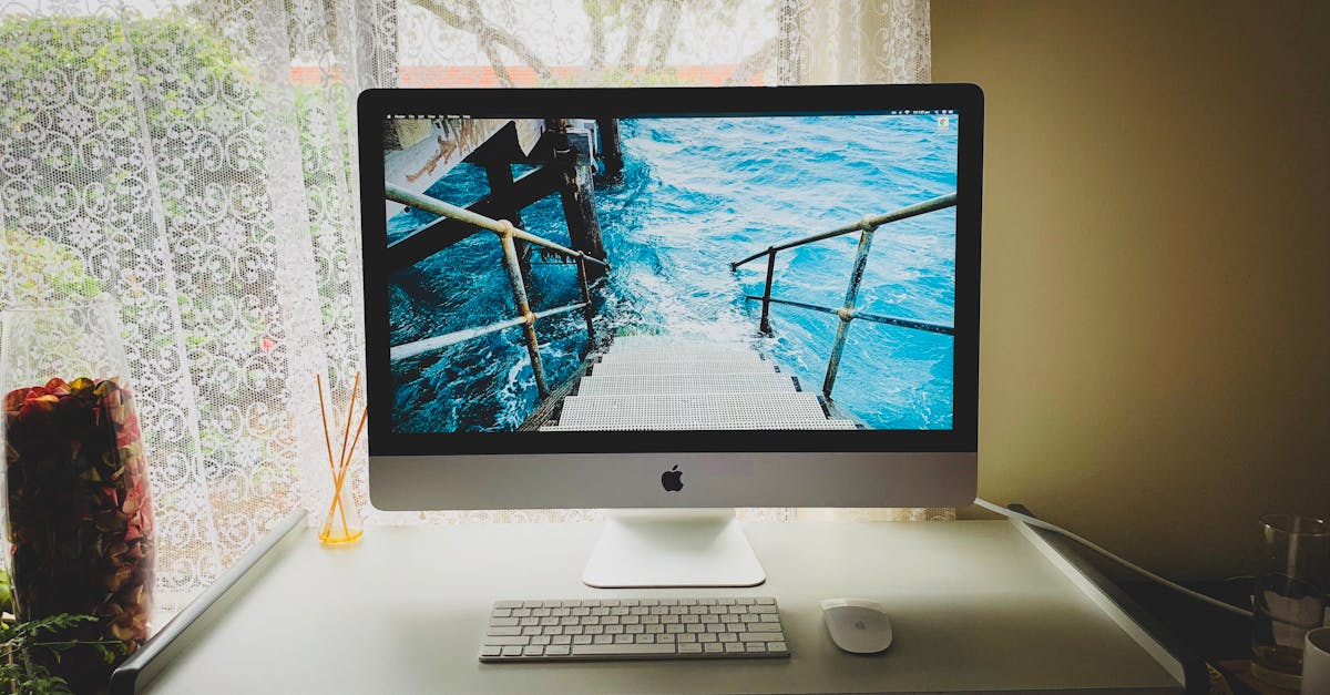 découvrez le nouvel imac, alliant performance et élégance avec un design épuré. profitez d'une expérience utilisateur exceptionnelle grâce à son écran retina éclatant et ses puissants processeurs. idéal pour le travail, la création et le divertissement.