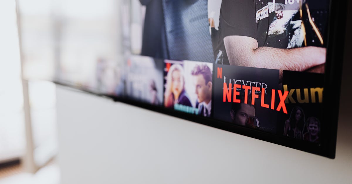 découvrez notre sélection des séries télévisées incontournables à ne pas manquer ! plongez dans des intrigues captivantes, des personnages mémorables et des histoires palpitantes qui vous tiendront en haleine. que vous soyez fan de drames, de comédies ou de thrillers, trouvez la série parfaite pour vos soirées devant la télé !