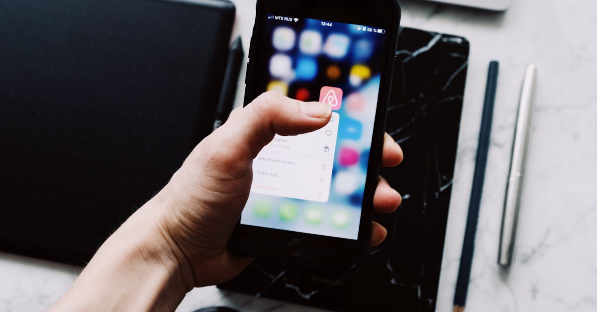 découvrez ce qu'est un système d'exploitation, son rôle essentiel dans le fonctionnement des ordinateurs et des appareils mobiles, ainsi que les principaux types et exemples de systèmes d'exploitation utilisés aujourd'hui.