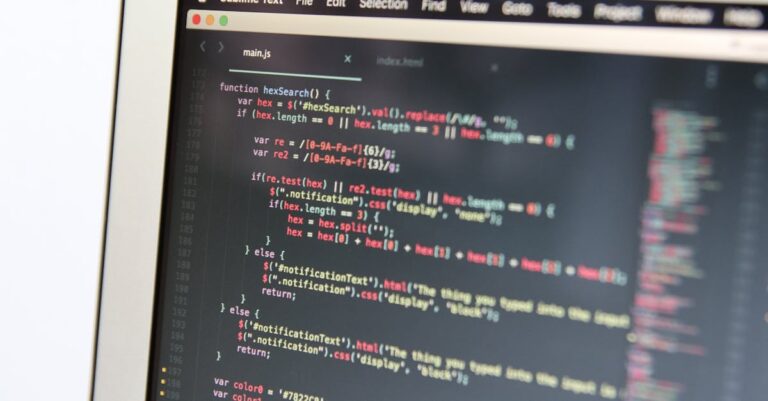 découvrez notre éditeur de script, un outil puissant et intuitif conçu pour faciliter l'écriture, la révision et la mise en forme de vos scénarios. parfait pour les scénaristes, les professionnels du cinéma et les amateurs, cet éditeur vous permet de donner vie à vos idées créatives avec efficacité.