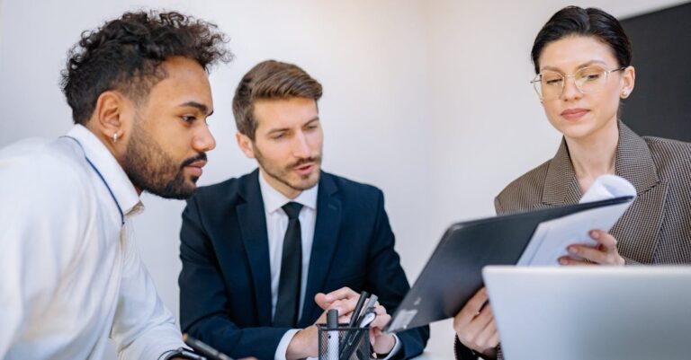 transférez vos fichiers en toute sécurité et rapidement avec notre solution de transfert de fichiers. profitez d'une interface conviviale et d'une protection optimale pour vos données sensibles. idéale pour un usage personnel ou professionnel.