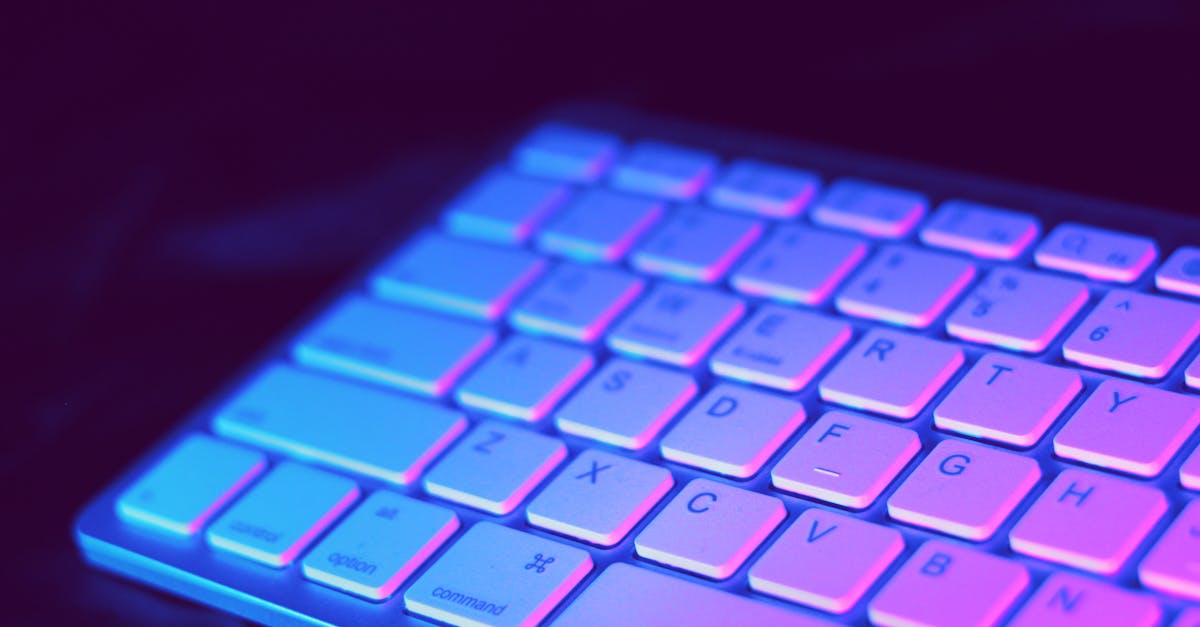 découvrez notre large sélection de claviers, adaptés à tous vos besoins : gaming, bureautique ou pour les créatifs. profitez d'une expérience de frappe confortable et d'une réactivité optimale pour tous vos projets.