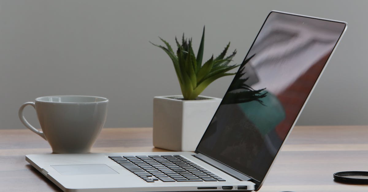 découvrez comment restaurer votre mac avec notre guide complet sur la récupération macos. apprenez à utiliser les outils intégrés pour réparer votre système, récupérer des fichiers perdus et réinitialiser votre appareil en toute sécurité.