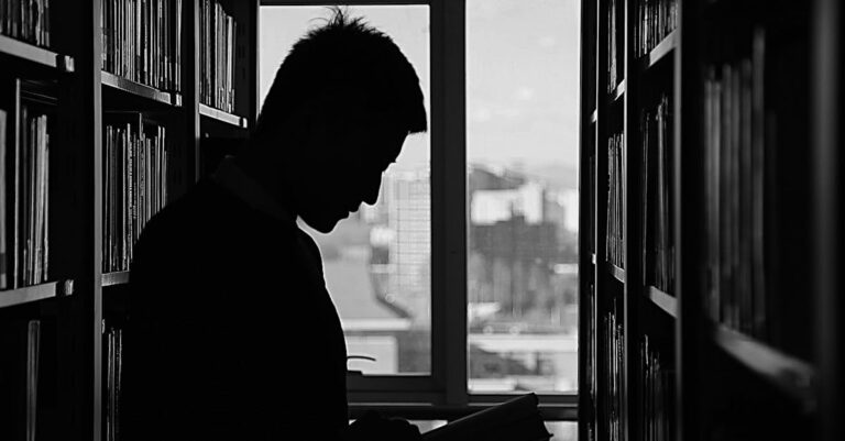 découvrez notre bibliothèque, un espace dédié à la lecture et à l'apprentissage. explorez une vaste collection de livres, revues et ressources numériques pour petits et grands. rejoignez-nous pour des ateliers, des événements littéraires et profitez d'un environnement calme propice à l'étude.