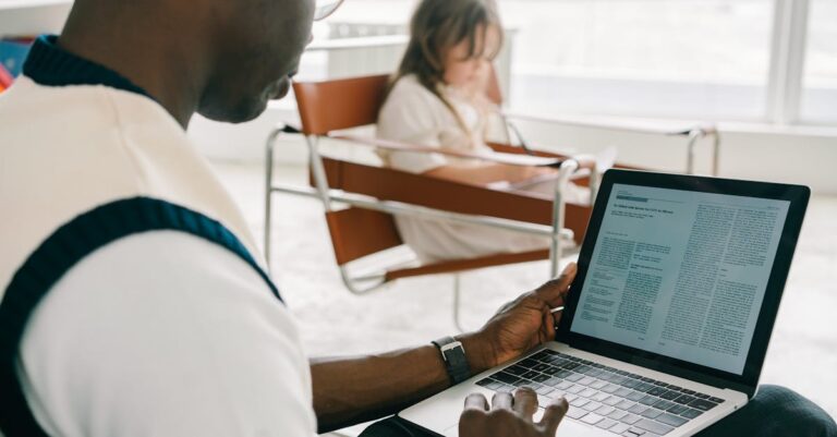 découvrez les dernières mises à jour de macos, incluant nouvelles fonctionnalités, améliorations de performance et correctifs de sécurité. restez à jour pour profiter au maximum de votre expérience utilisateur sur mac.