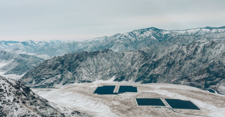 découvrez l'univers des batteries : types, technologies, conseils d'achat et d'entretien pour prolonger la durée de vie de vos appareils. informez-vous sur les meilleures pratiques et innovations en matière de stockage d'énergie.