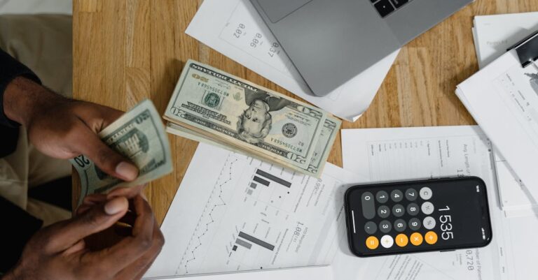 découvrez notre calculatrice en ligne pratique pour effectuer facilement tous vos calculs mathématiques. simple d'utilisation, elle vous aide à résoudre des équations, à effectuer des opérations de base et à gérer des calculs complexes. idéale pour les étudiants et les professionnels.