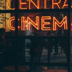 Ciné-quiz : testez vos connaissances sur l’univers du cinéma (vidéo) découvrez l'univers captivant du cinéma, avec ses films emblématiques, ses acteurs talentueux et ses réalisateurs visionnaires. plongez dans les dernières sorties, les critiques et les anecdotes qui font vibrer les passionnés du septième art.