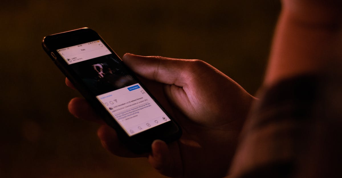 découvrez le mode sombre : une expérience visuelle apaisante pour vos yeux. apprenez ses avantages, comment l'activer sur vos appareils et pourquoi il est devenu essentiel dans le monde numérique d'aujourd'hui.