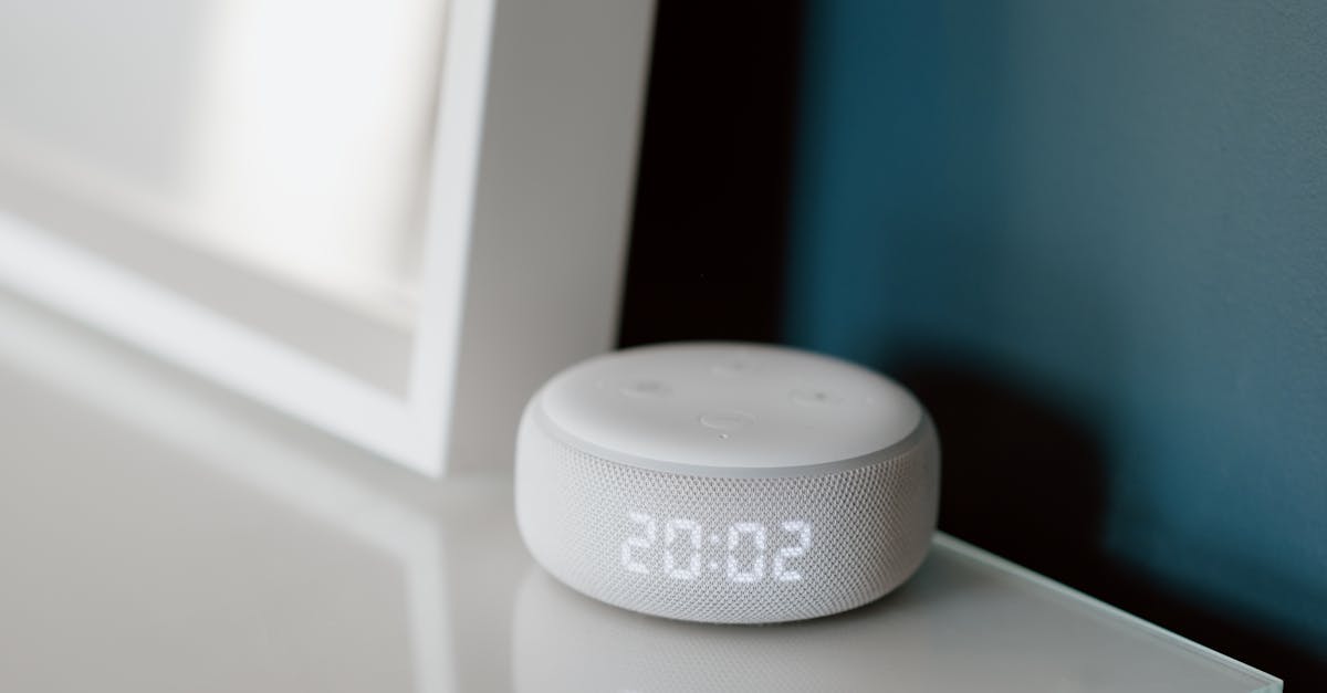 découvrez notre horloge numérique moderne qui combine élégance et fonctionnalité. parfaite pour tout espace, elle affiche l'heure avec précision et ajoute une touche contemporaine à votre décoration.
