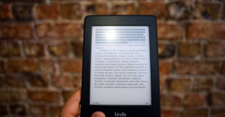 découvrez notre sélection des meilleurs lecteurs d'ebook, des appareils légers et ergonomiques qui offrent une expérience de lecture optimale. profitez d'une bibliothèque immense à portée de main, avec une autonomie prolongée et un écran anti-reflet pour lire confortablement partout.