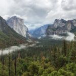 découvrez el capitan, l'un des joyaux du parc national de yosemite, célèbre pour ses parois de granit majestueuses et son rock climbing d'exception. explorez ses sentiers spectaculaires, admirez des panoramas à couper le souffle et plongez dans l'histoire fascinante de cette formation emblématique.