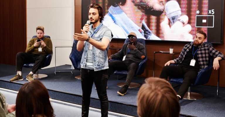 découvrez notre collection de keynotes captivants conçus pour inspirer et informer. explorez des présentations percutantes qui abordent des sujets variés, parfaits pour vos conférences, séminaires ou événements d'entreprise.