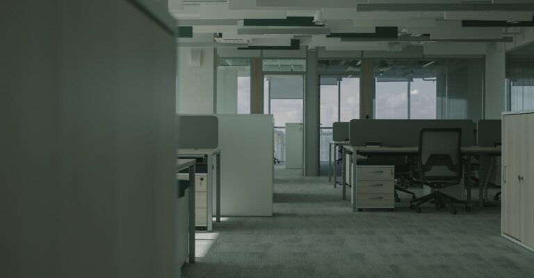découvrez comment supprimer une partition efficacement sur votre système. suivez notre guide pour éviter les erreurs et optimiser la gestion de vos données.