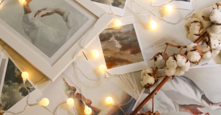 découvrez l'art du photo collage et comment créer des compositions uniques avec vos souvenirs. que ce soit pour des occasions spéciales ou pour embellir votre espace de vie, apprenez des astuces et techniques pour assembler vos images de manière créative.