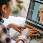7 applications iPhone gratuites pour retoucher vos photos comme un pro découvrez l'art de la retouche photo avec nos conseils et techniques pour améliorer vos images. apprenez à utiliser des logiciels professionnels pour sublimer vos photos et donner vie à votre créativité.
