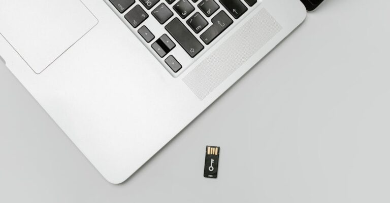 découvrez des solutions pratiques pour résoudre le problème de carte sd qui ne se monte pas. apprenez à identifier les causes possibles et à effectuer des vérifications simples afin de restaurer l’accès à vos données.
