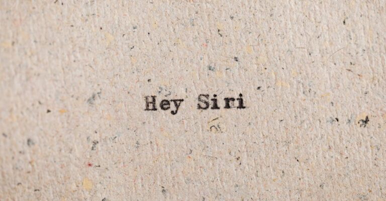 découvrez siri, l'assistant vocal intelligent d'apple qui facilite votre quotidien. posez-lui des questions, demandez-lui d'exécuter des tâches, et faites l'expérience d'une interaction naturelle avec votre appareil grâce à une technologie de pointe.